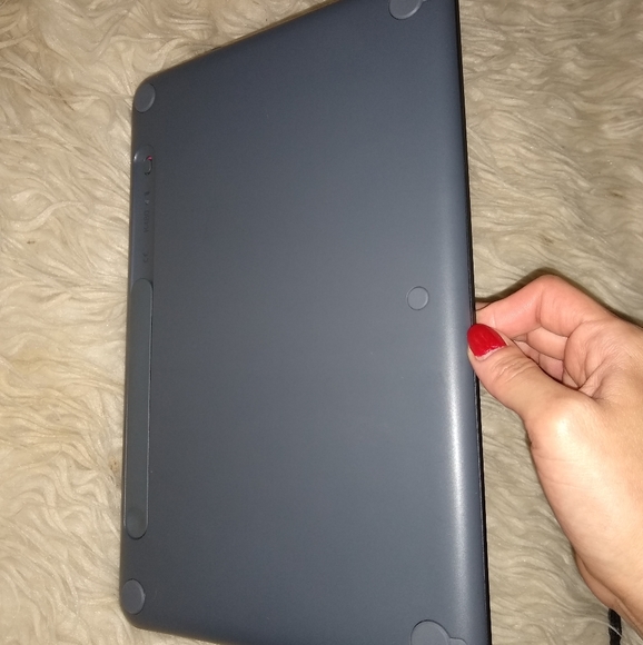 LOGITEC WIRELESS KEYBOARD - Picture 5 of 5